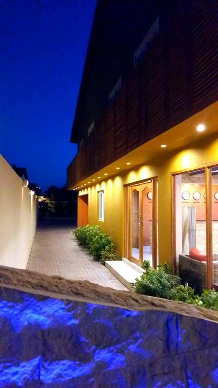 Dorado Eagle Beach Hotel 오란제스타트 외부 사진