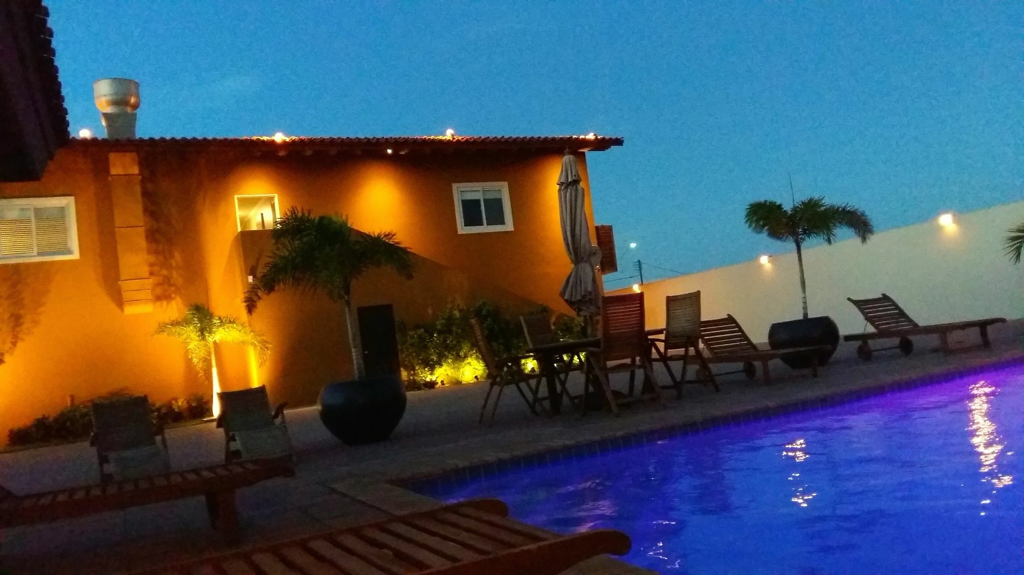 Dorado Eagle Beach Hotel 오란제스타트 외부 사진