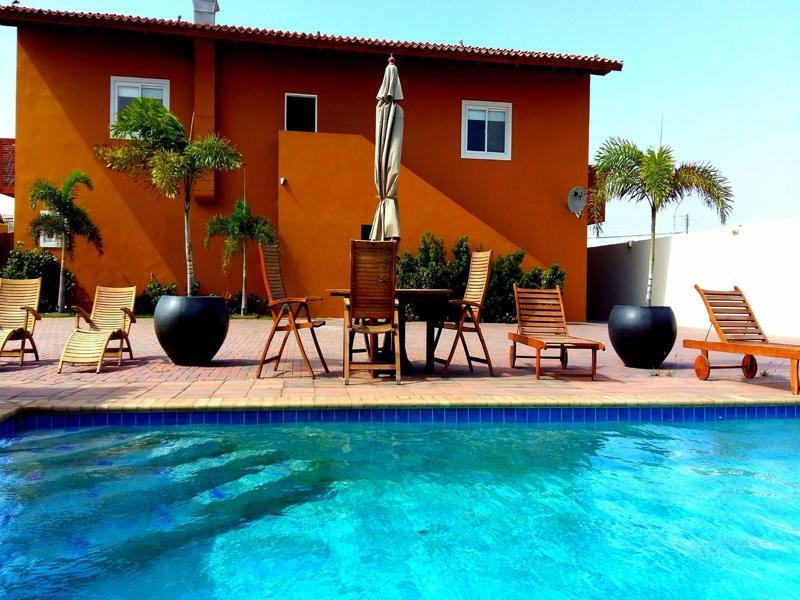 Dorado Eagle Beach Hotel 오란제스타트 외부 사진